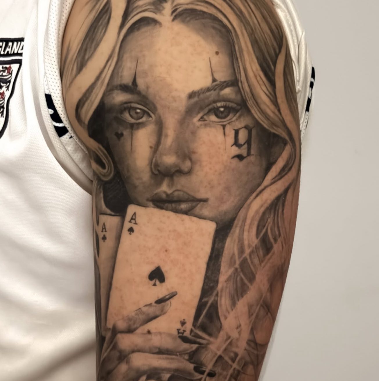 Black and grey realism tattoo by Kacper Mamcarczyk